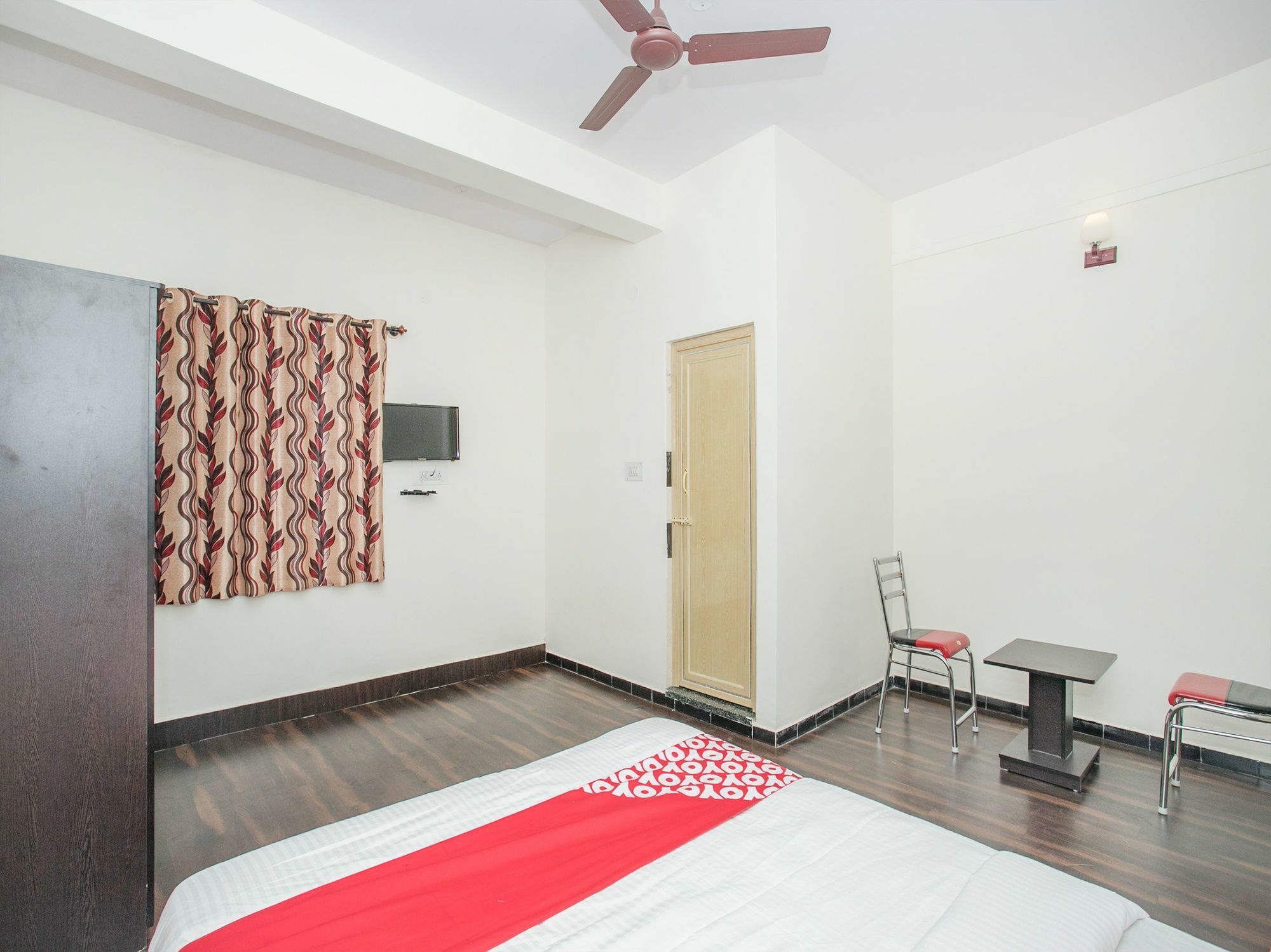 Oyo 14430 Sunshine Grand Hotel Bangalore Eksteriør billede