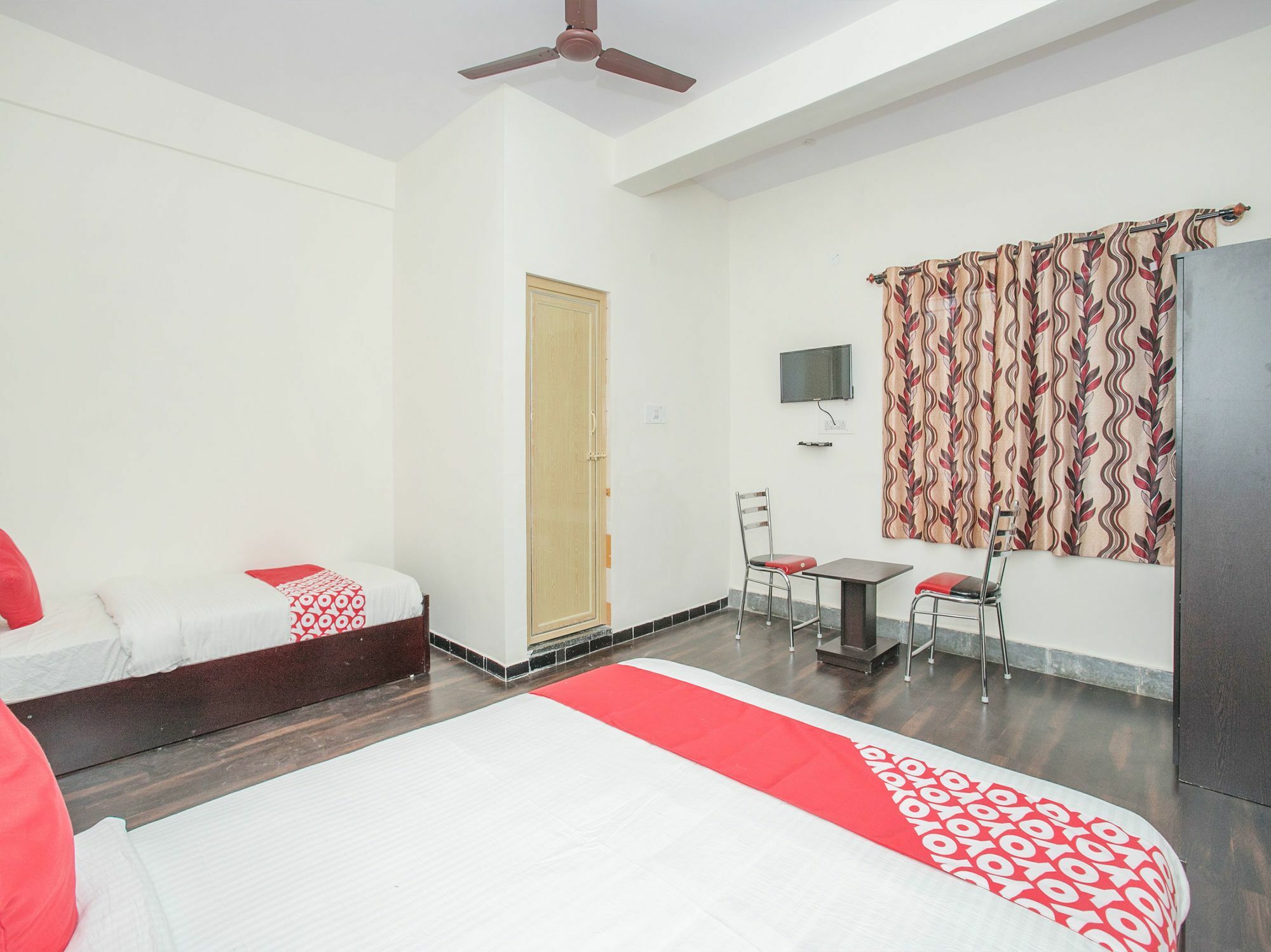 Oyo 14430 Sunshine Grand Hotel Bangalore Eksteriør billede